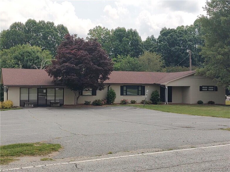11362 Old US Highway 52, Winston-Salem, NC à vendre - Photo principale – Image 1 sur 2