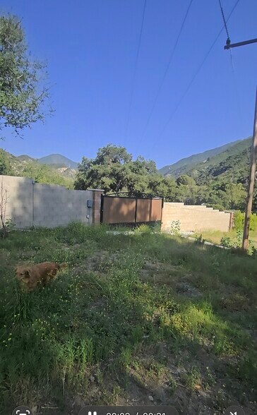 20,000sq/ft Land for Lease w/water & electricity, Tujunga, CA à louer - Photo de l’immeuble – Image 3 sur 4