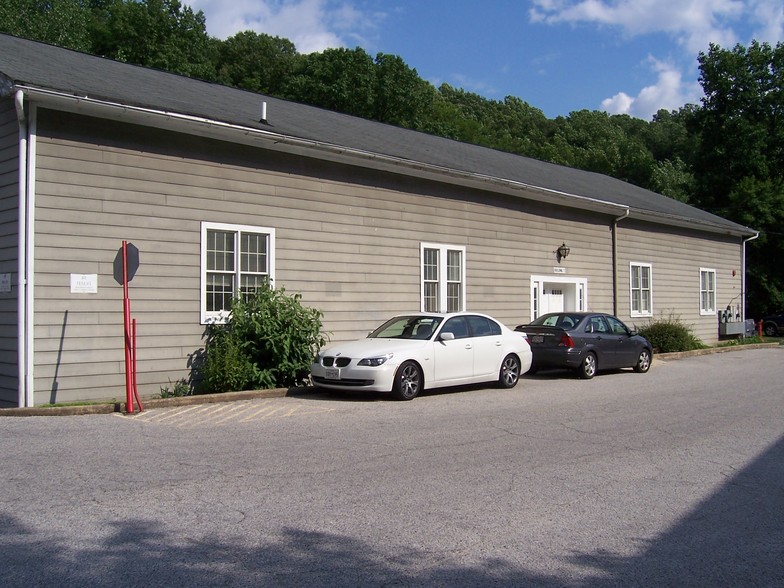 4900 Wetheredesville Rd, Baltimore, MD à louer - Photo de l’immeuble – Image 1 sur 3