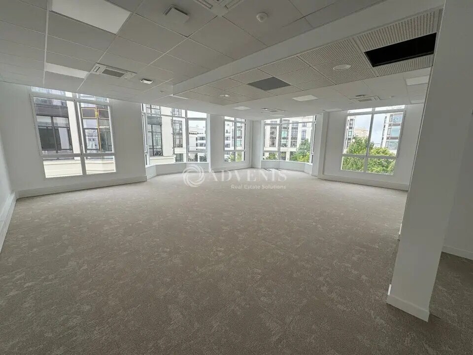 Bureau dans Chessy à vendre Photo intérieure– Image 1 sur 7