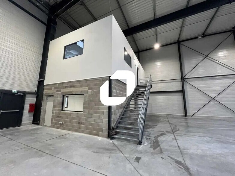 Industriel/Logistique dans Nîmes à louer - Photo intérieure – Image 3 sur 17