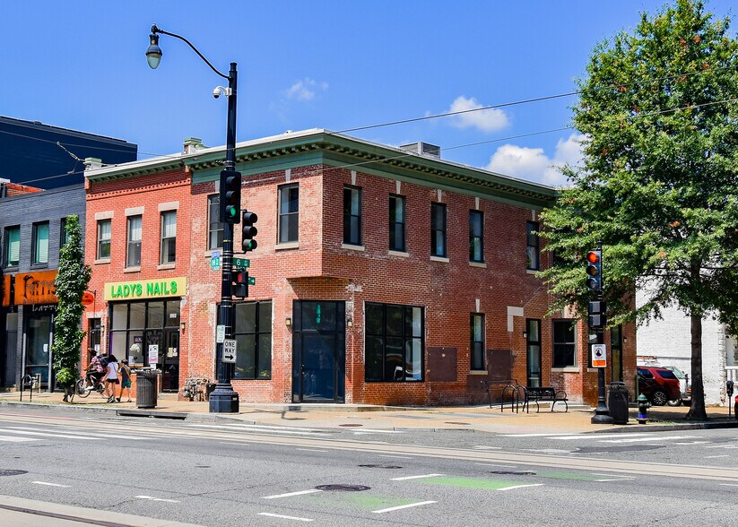 528 H St NE, Washington, DC à louer - Photo de l’immeuble – Image 2 sur 15