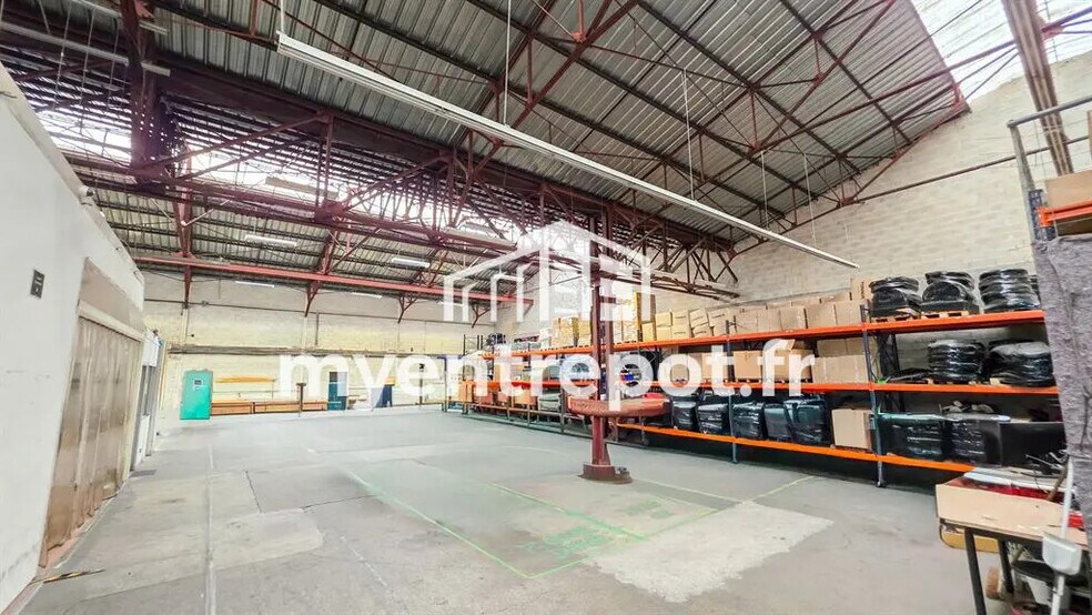 Local d’activités dans Marseille à louer - Photo de l’immeuble – Image 2 sur 6