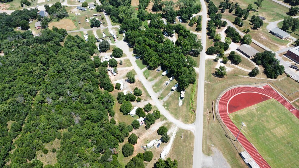18022 Hogback Rd, Luther, OK à vendre - Photo de l’immeuble – Image 2 sur 50