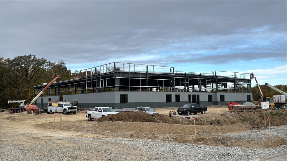 N Pointe Blvd, Noblesville, IN à louer - Photo de l’immeuble – Image 1 sur 2