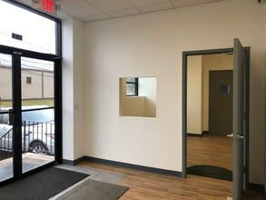 746 Gotham Pky, Carlstadt, NJ à louer Photo intérieure– Image 2 sur 5