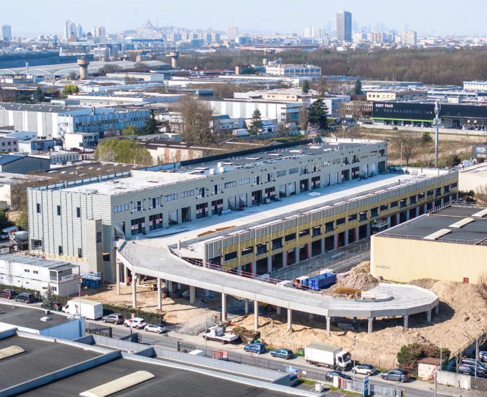 Local d’activités dans Bobigny à louer Photo de l’immeuble– Image 1 sur 6