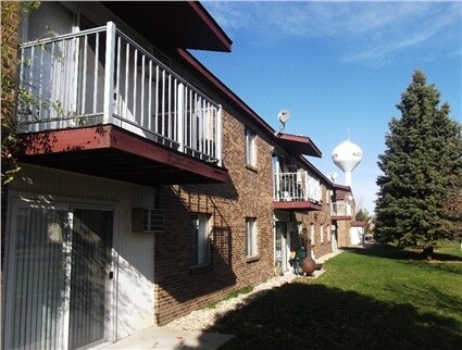 213 9th Ave, Madison, MN à vendre - Photo de l’immeuble – Image 2 sur 4