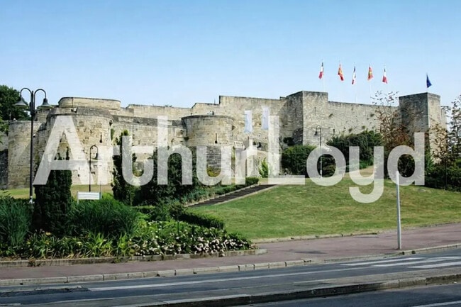 Plus de détails pour Local commercial à louer