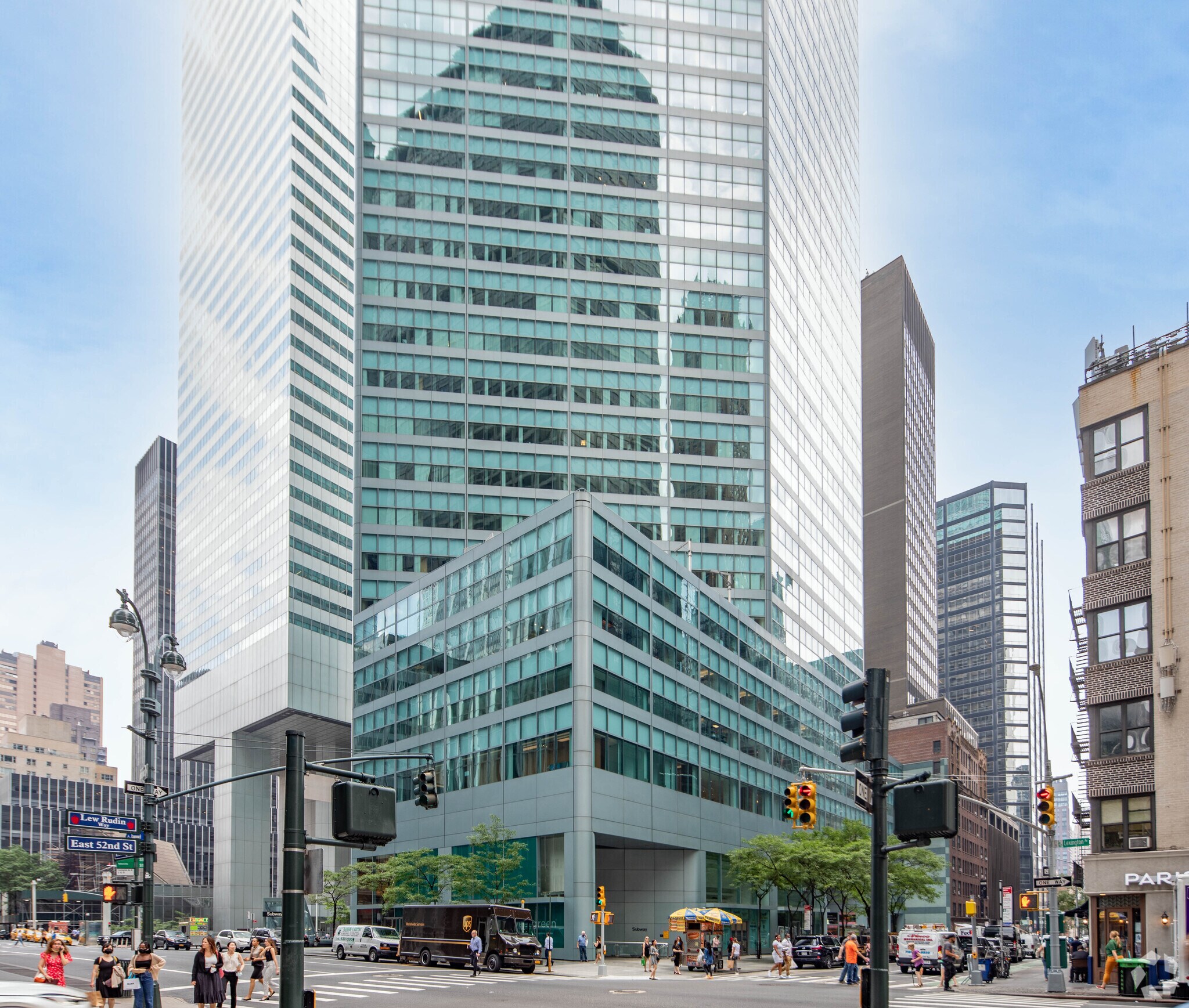 599 Lexington Ave, New York, NY à louer Photo principale– Image 1 sur 6