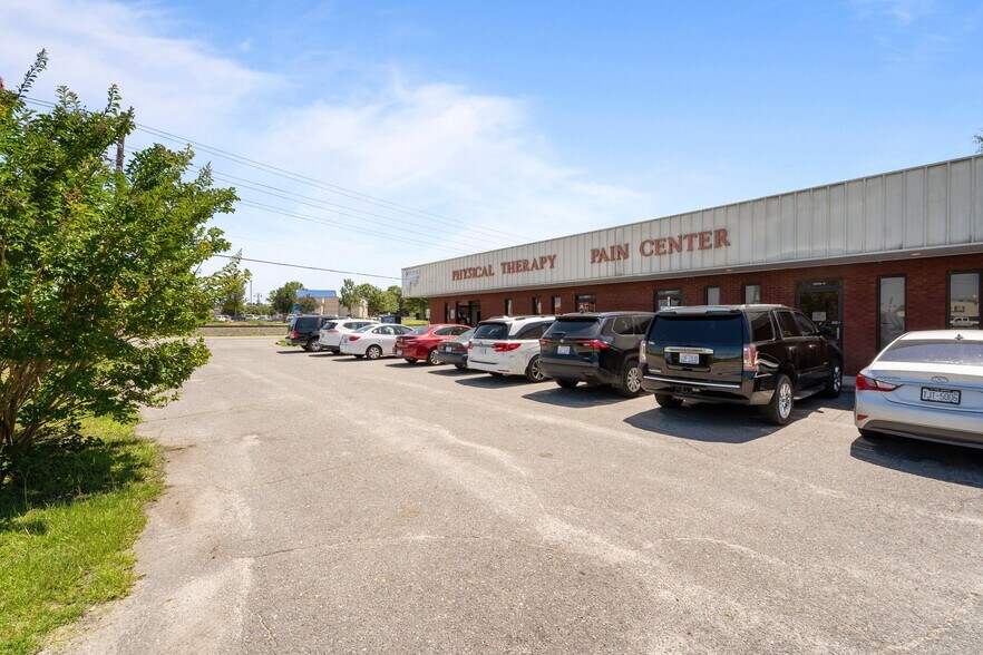 2902 Central Heights Rd, Goldsboro, NC à vendre - Photo de l’immeuble – Image 2 sur 42