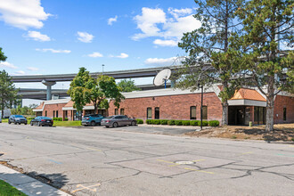2300 S 300 W, Salt Lake City, UT à louer Photo de l’immeuble– Image 1 sur 12
