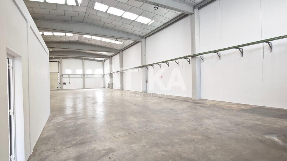 Industriel/Logistique dans Ontinyent, Valencia à louer - Photo de l’immeuble – Image 3 sur 26