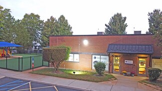 Plus de détails pour 4 Hartford Dr, Tinton Falls, NJ - Bureau à vendre