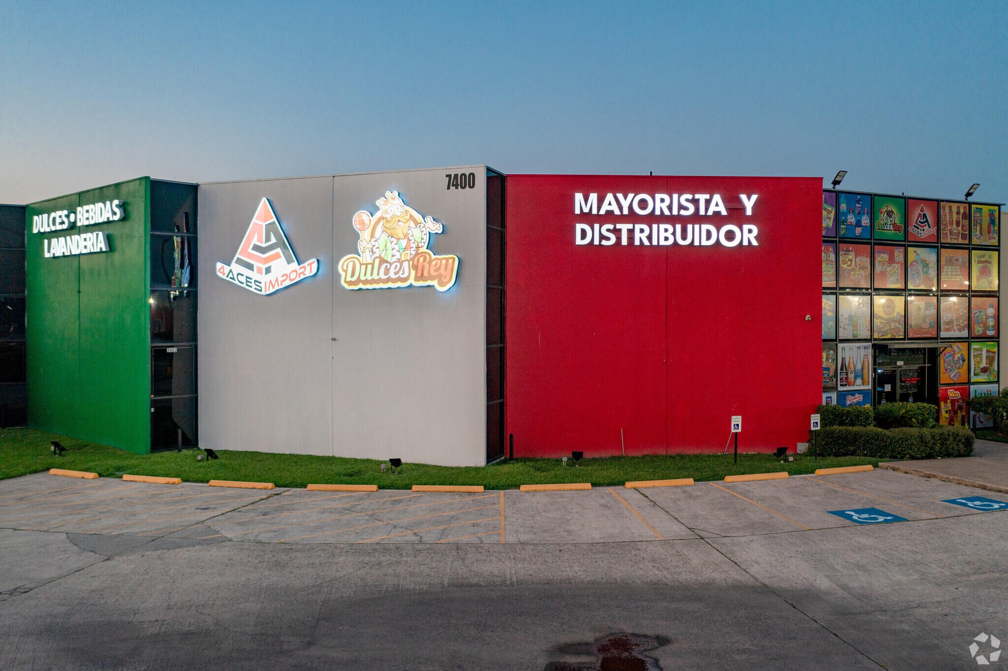 7400 North Fwy, Houston, TX à louer Photo principale– Image 1 sur 13