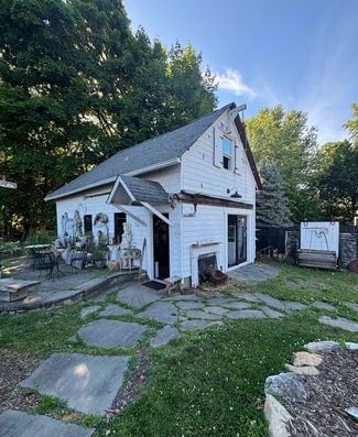 Plus de détails pour 6 August St, Setauket, NY - Bureau à louer