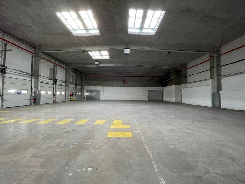 Industriel/Logistique dans Paris à louer - Photo de l’immeuble – Image 3 sur 5