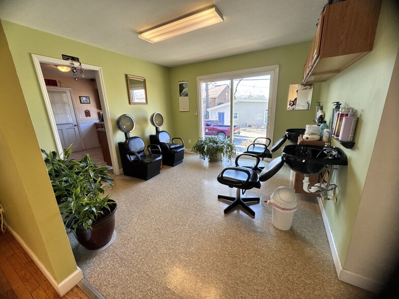 816 Brooklyn Ave, Hendersonville, NC à louer - Photo intérieure – Image 3 sur 8
