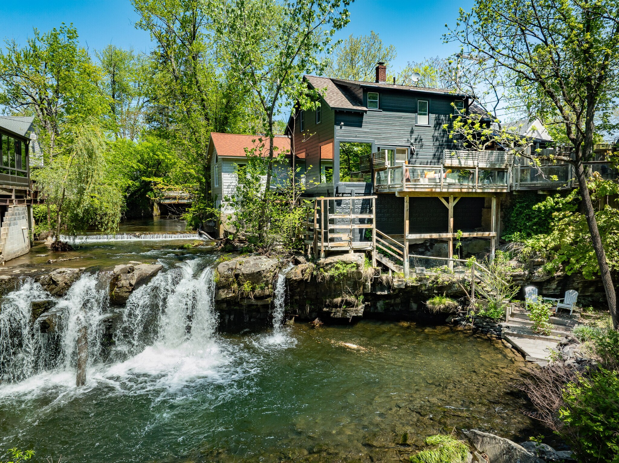 8 Tannery Brook Rd, Woodstock, NY à vendre Photo de l’immeuble– Image 1 sur 40