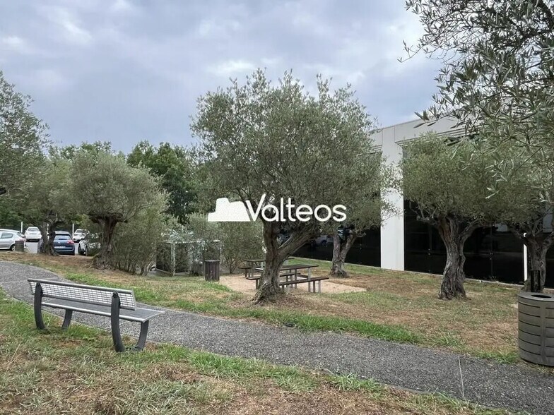 57 Avenue Jean Monnet, Colomiers à louer - Photo de l’immeuble – Image 3 sur 3