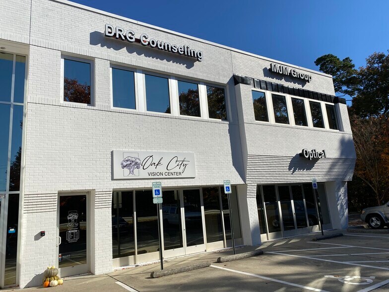 5720 Creedmoor Rd, Raleigh, NC à vendre - Photo de l’immeuble – Image 3 sur 13