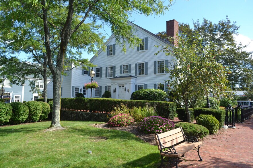 2 S Main St, Middleton, MA à louer - Photo de l’immeuble – Image 3 sur 8