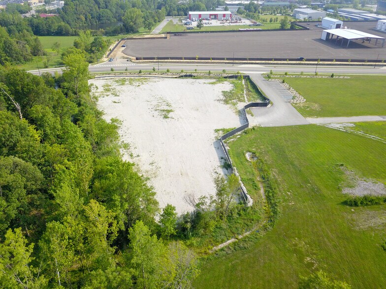 3794 Profile Pkwy, Bloomington, IN à vendre - Photo de l’immeuble – Image 2 sur 6