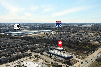 2261 Gattis School Rd, Round Rock, TX à louer Photo de l’immeuble– Image 2 sur 4