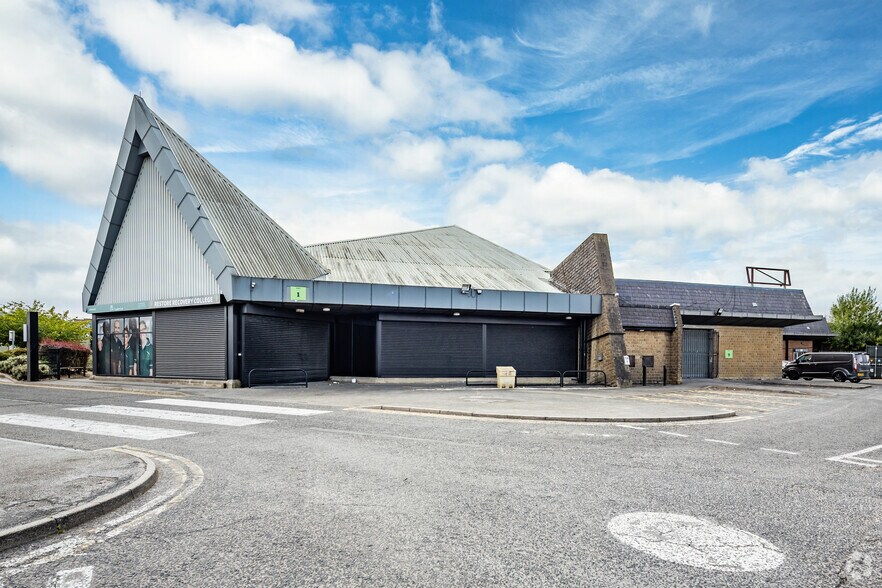 Knowles Hl, Bradford à louer - Photo de l’immeuble – Image 2 sur 15