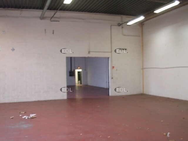 Local d’activités dans Nanterre à louer - Photo intérieure – Image 2 sur 3