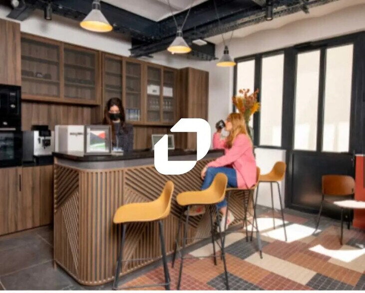 Bureau dans Saint-Ouen-sur-Seine à louer - Photo de l’immeuble – Image 2 sur 7