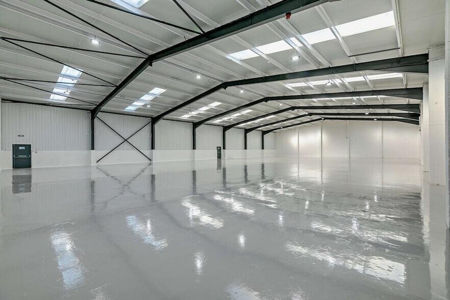 Gorrells Way, Rochdale à louer - Photo de l’immeuble – Image 3 sur 17