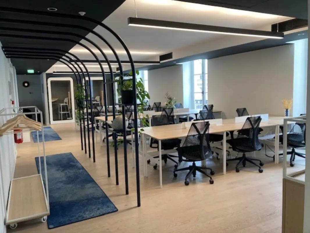 37 Rue Marie-Éléonore De Bellefond, Paris à louer Photo de l’immeuble– Image 1 sur 1