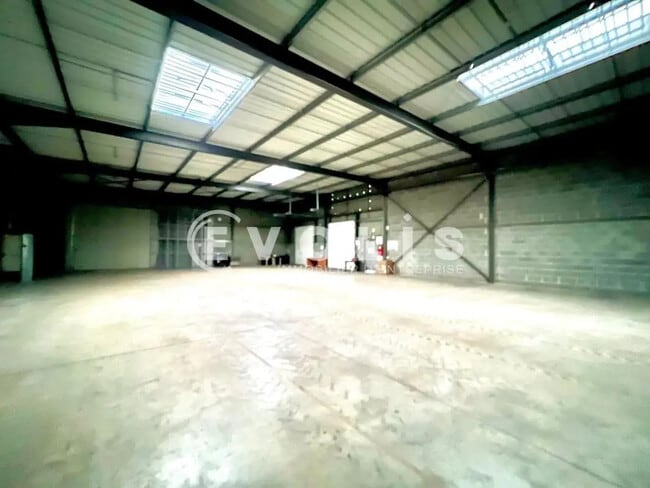 Plus de détails pour Différents types d’espaces à louer