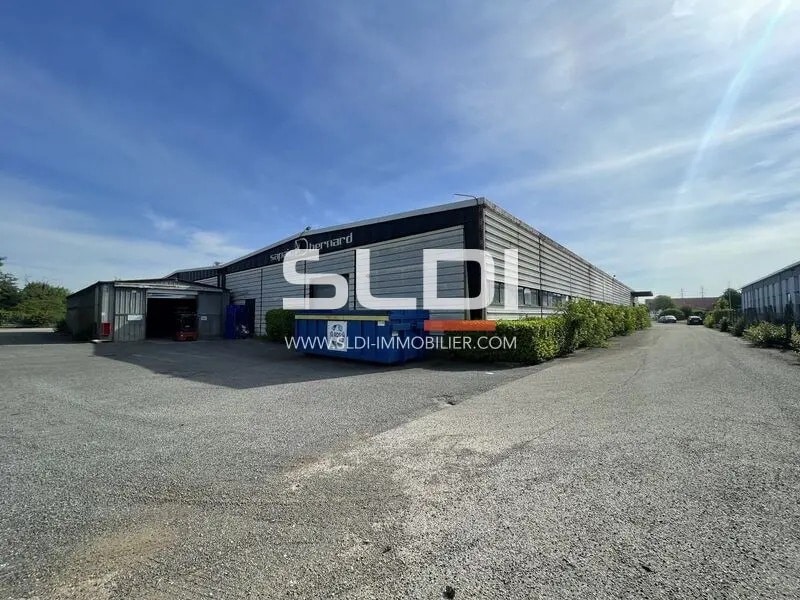 6 Rue Yves Toudic, Vénissieux à louer Photo de l’immeuble– Image 1 sur 8