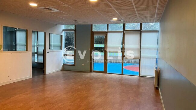 Plus de détails pour Bureau à louer