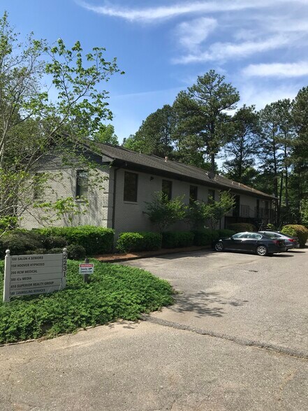 2231 Victory Ln, Hoover, AL à louer - Photo de l’immeuble – Image 1 sur 11