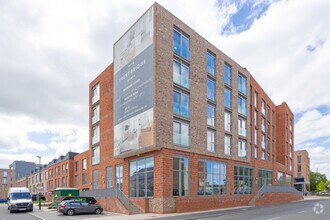100 Meadow Ln, Nottingham à louer Photo de l’immeuble– Image 2 sur 3