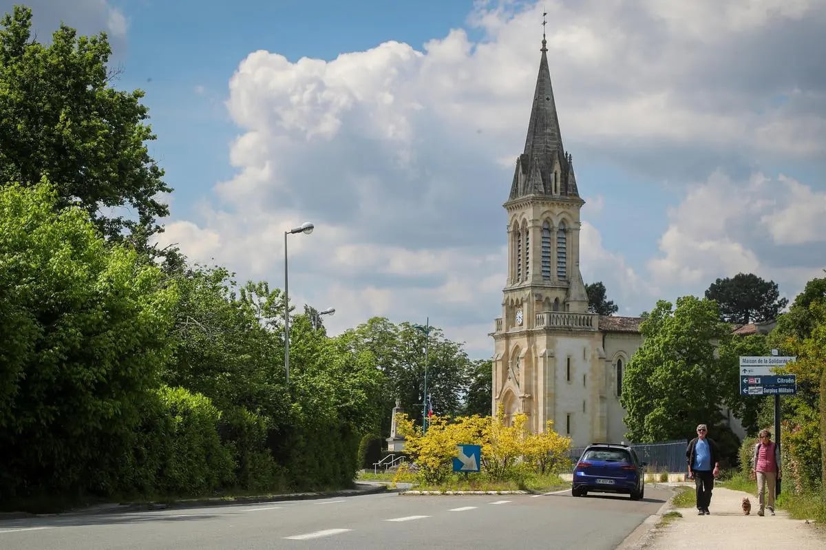 Industriel/Logistique dans SAINT-JEAN-D'ILLAC à vendre Photo de l’immeuble– Image 1 sur 3