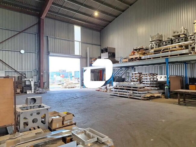 Plus de détails pour Bureau, Industriel/Logistique à louer