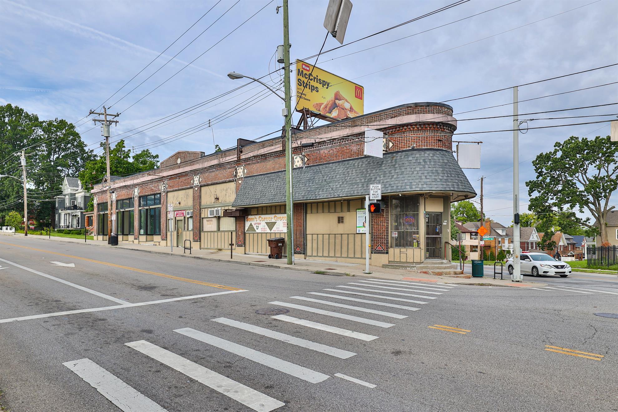 3235-3245 Woodburn Ave, Cincinnati, OH à vendre Photo de l’immeuble– Image 1 sur 27