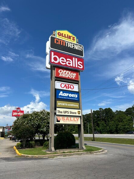 3437 Denny Ave, Pascagoula, MS à louer - Photo de l’immeuble – Image 3 sur 3