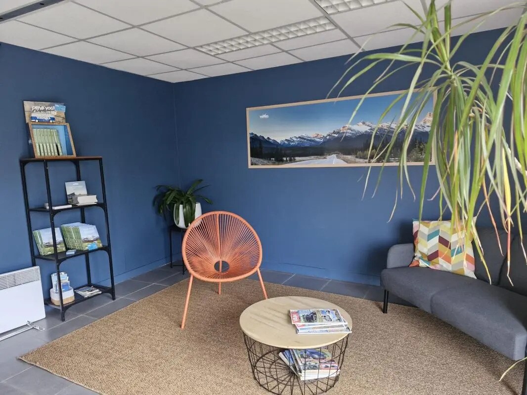 Local d’activités dans Pluneret à louer Photo de l’immeuble– Image 1 sur 5