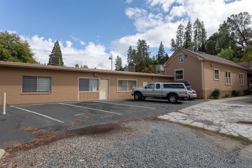 537 Main St, Placerville, CA à vendre - Photo de l’immeuble – Image 2 sur 33