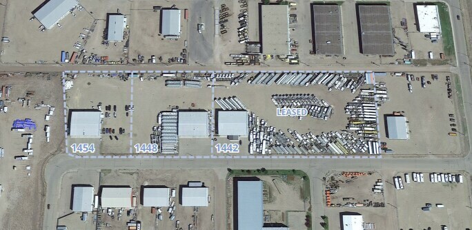 Brier Estates Crescent Yard portefeuille de 2 biens à vendre sur LoopNet.fr - Photo de l’immeuble – Image 1 sur 3