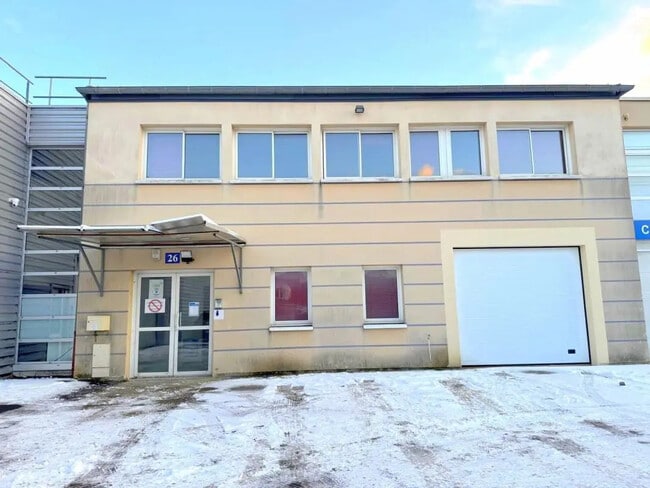 Plus de détails pour Rue Du Chateau D'Eau, Montesson - Local d'activités à louer