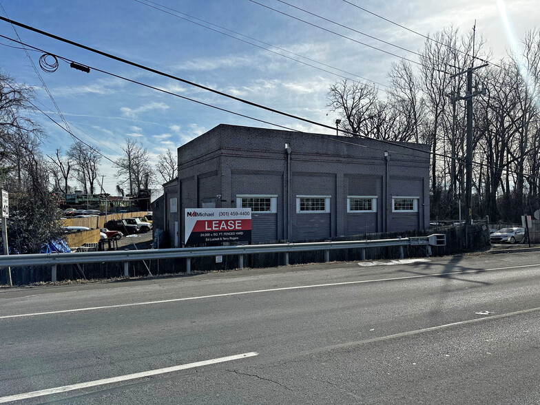 8703 Martin Luther King Jr Hwy, Lanham, MD à louer - Photo de l’immeuble – Image 1 sur 4