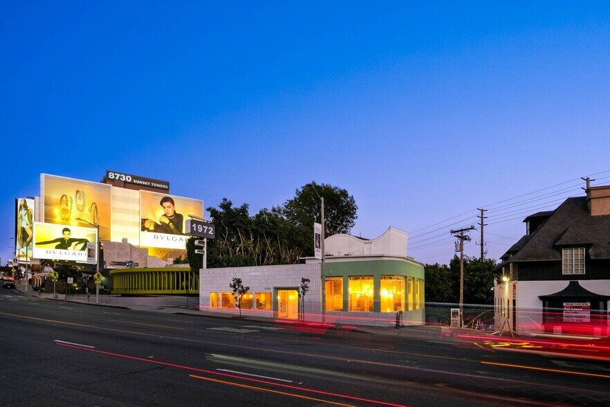 8768 W Sunset Blvd, West Hollywood, CA à vendre - Photo de l’immeuble – Image 3 sur 26