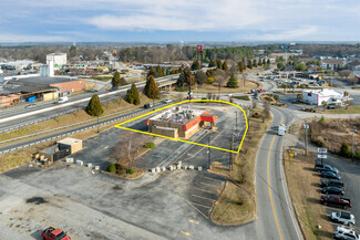 Value-Add Former QSR | Prime Highway Frontage - Immobilier d'entreprise