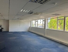 43-57 London Rd, Twickenham à louer Photo intérieure– Image 2 sur 3